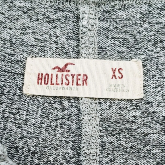 Hollister | Varsity V-Neck Hoodie Sweater | XS - Picture 3 of 5